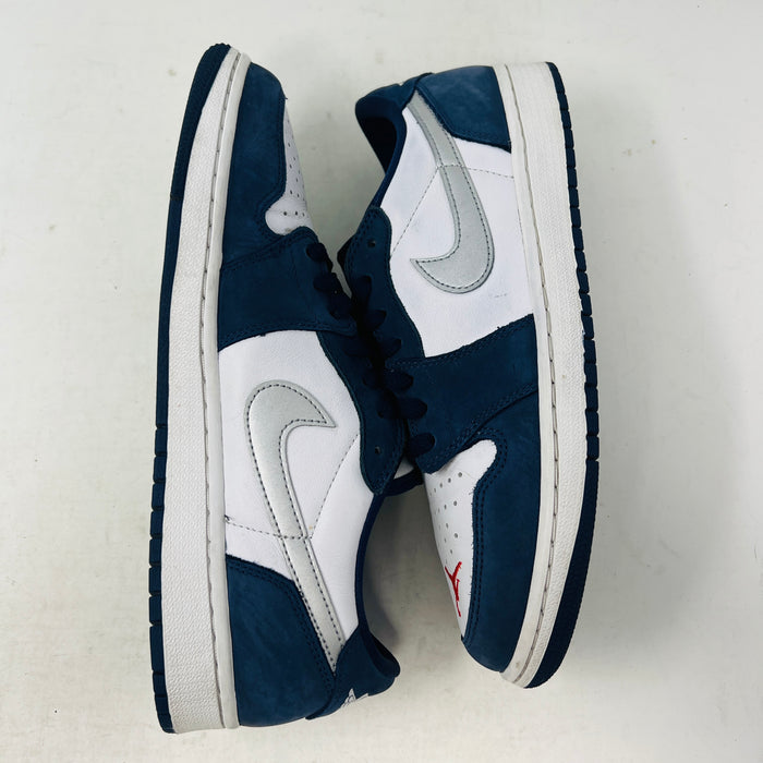 Jordan 1 Low SB Midnight Navy