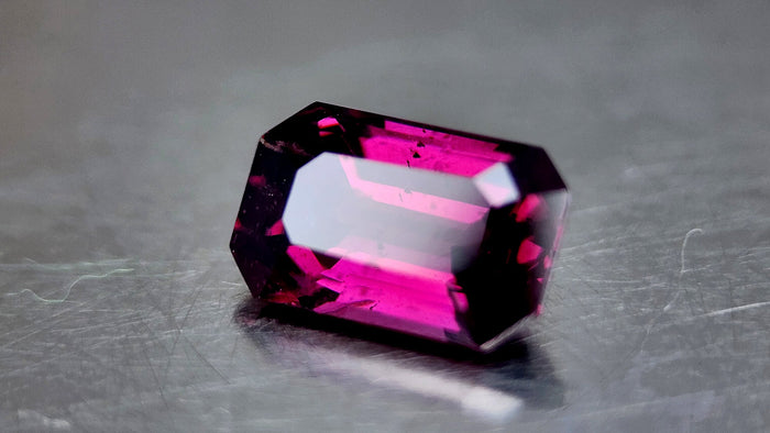 Natural Grape Garnet 65