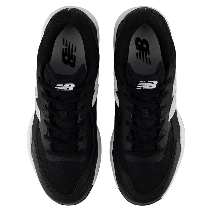 Men's 696v7 2E Width Shoes Black and White