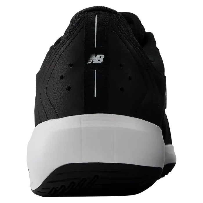 Men's 696v7 2E Width Shoes Black and White