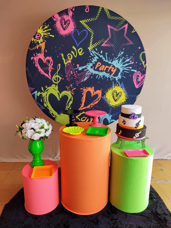Mocsicka Heart Graffiti Love Party Round Cover Backdrop-Mocsicka Party