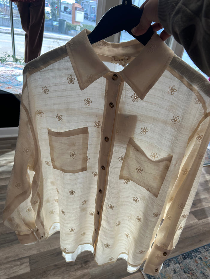 Relaxed Fit Embroidery Button Up Top