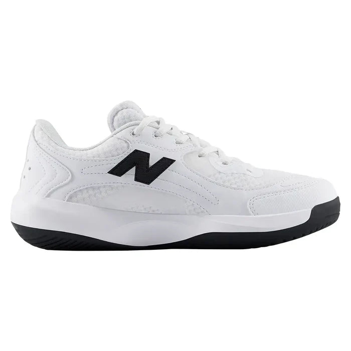 Women's 696v7 B Width Shoes White and Black