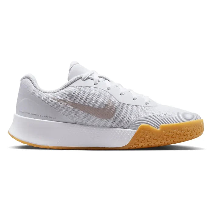 Women's Vapor Lite 3 Shoes White and Lt Orewood Brown