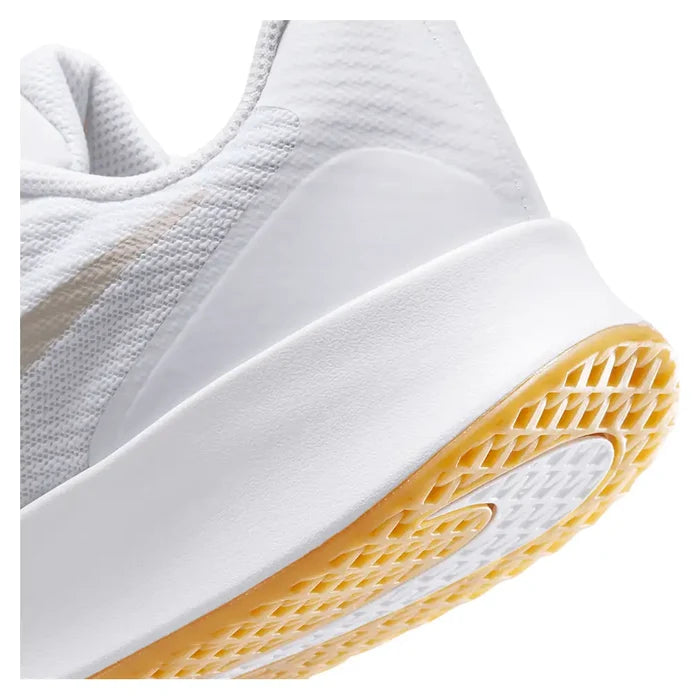 Women's Vapor Lite 3 Shoes White and Lt Orewood Brown