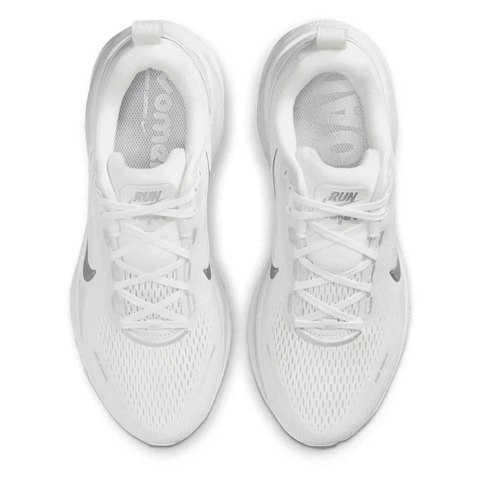 Women's Vomero 18 Running Shoes White and Metallic Silver